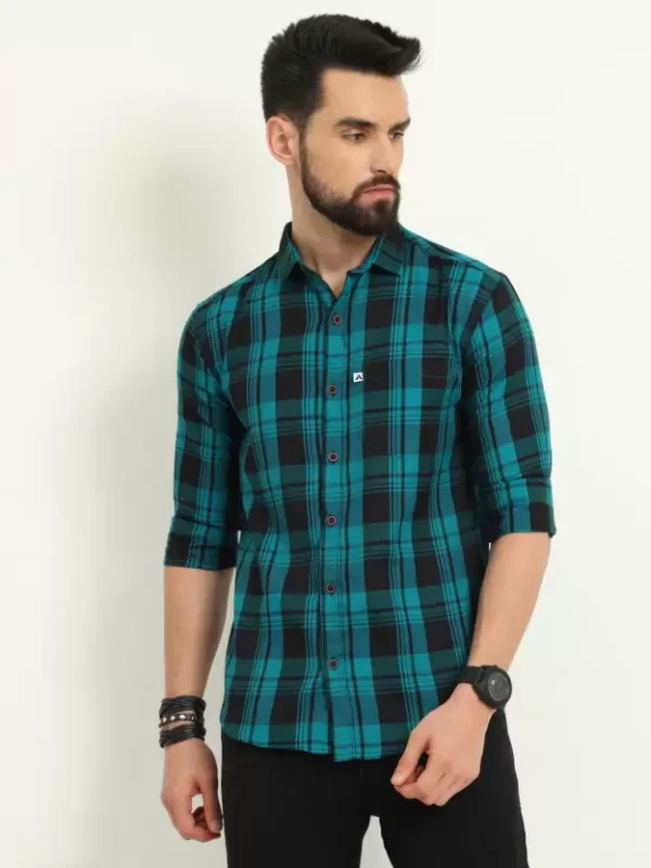 Men Regular Fit Checkered Cut Away Collar Casual Full Shirt