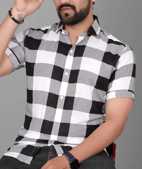 Men Regular Fit Checkered Spread Collar Casual Half Shirt